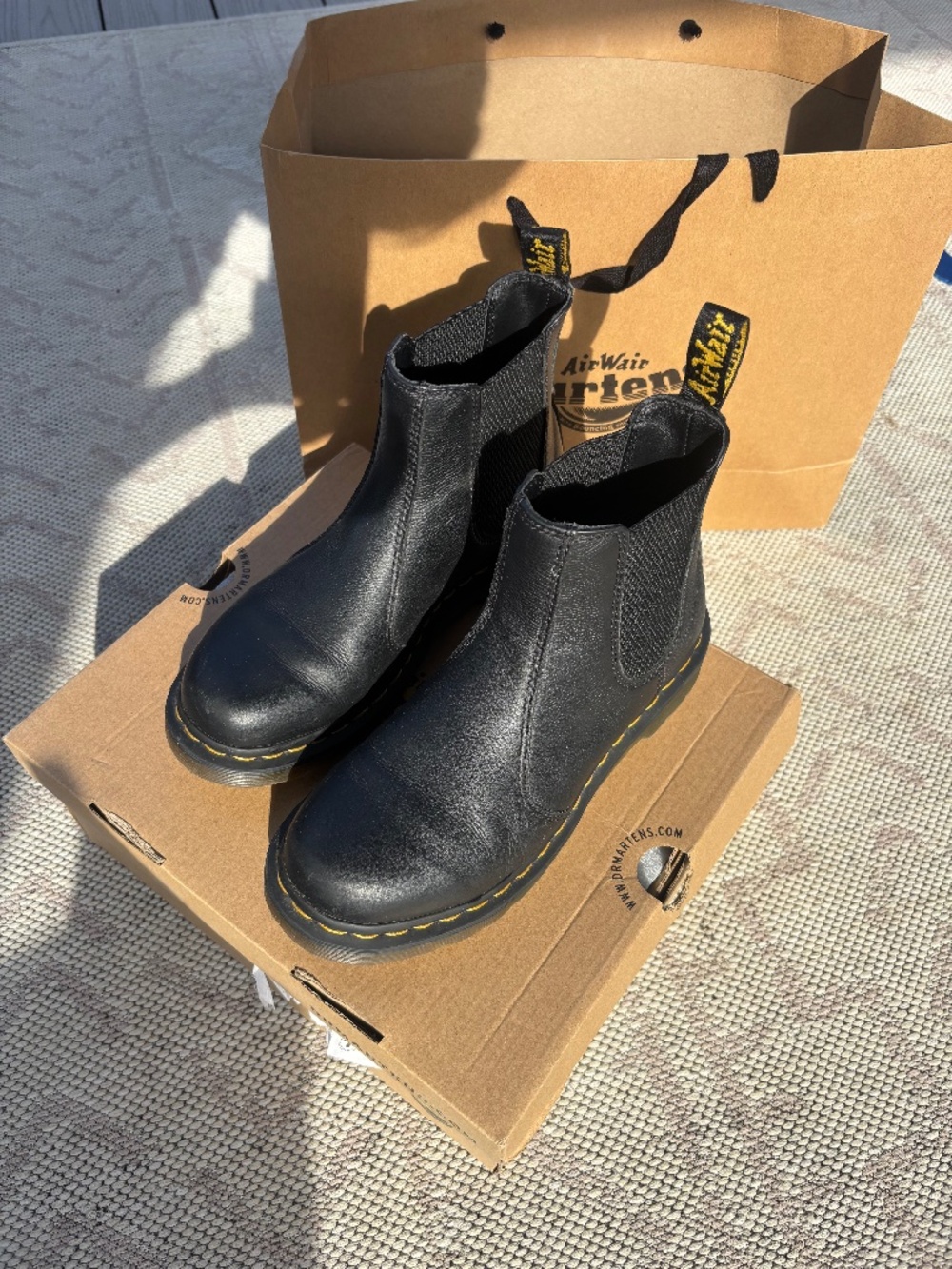 Dr Martens Virginia Chelsea Boots